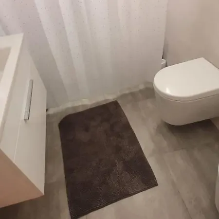 A Good Place For A Vacation * Polisi i Vogel